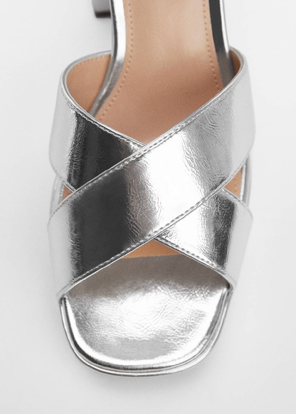 Mango Metallic-Sandale mit Absatz Neueste Mode