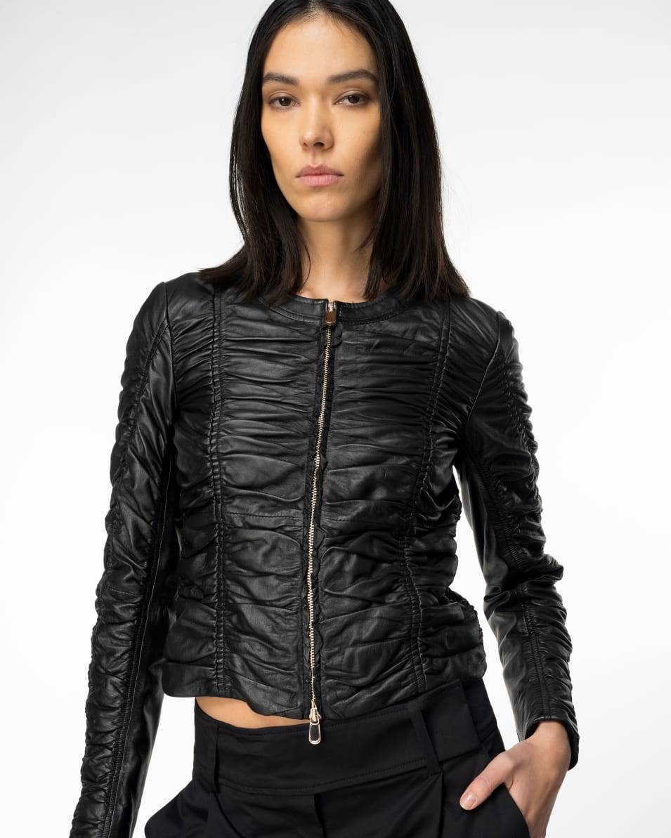 Pinko Jacke aus gerafftem Nappaleder im Angebot