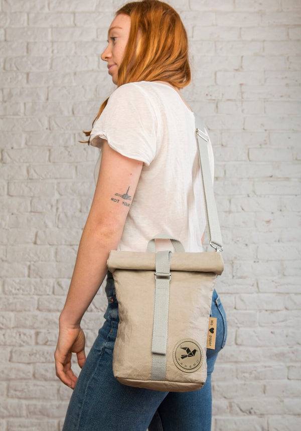 Papero PAPERO Lunchbag Handtasche aus Papier RACOON Pausenbrot vegan nachhaltig zollfrei