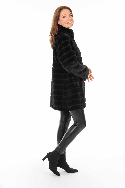 Petite M. Kunstpelz Jacke zum Wenden Schwarz Fabrikladen