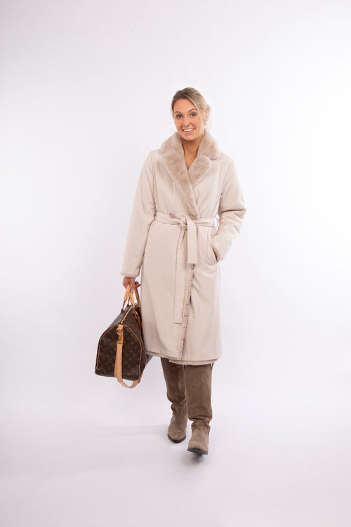 Petite M. Kunstfell Trenchcoat zum Wenden in Creme Speichern exportieren