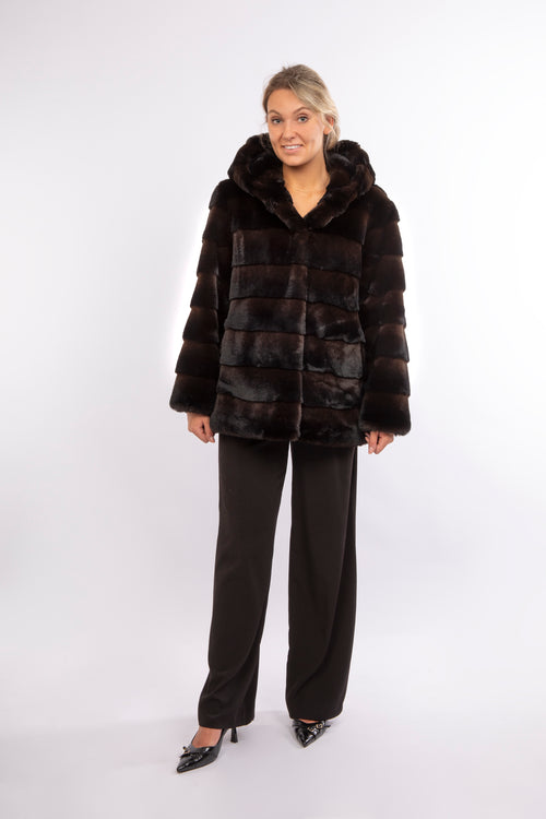 Petite M. Kunstpelz Jacke mit Kapuze in der Farbe braun-schwarz Neuheiten