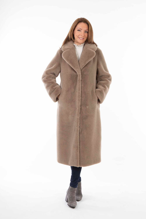 Petite M. Langer Kunstpelz Mantel in Sandfarbe Beige Bis zu 55% Rabatt