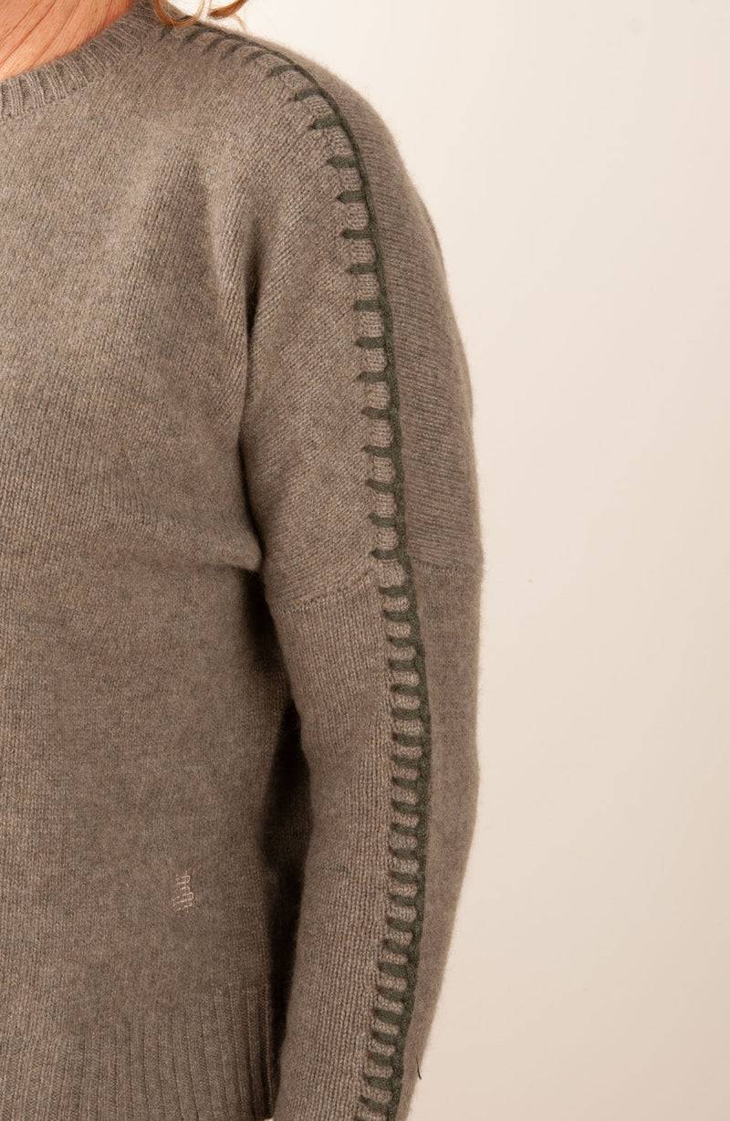 Kujten Kaschmir Pullover „Stitching“ Khaki Black Friday Preise