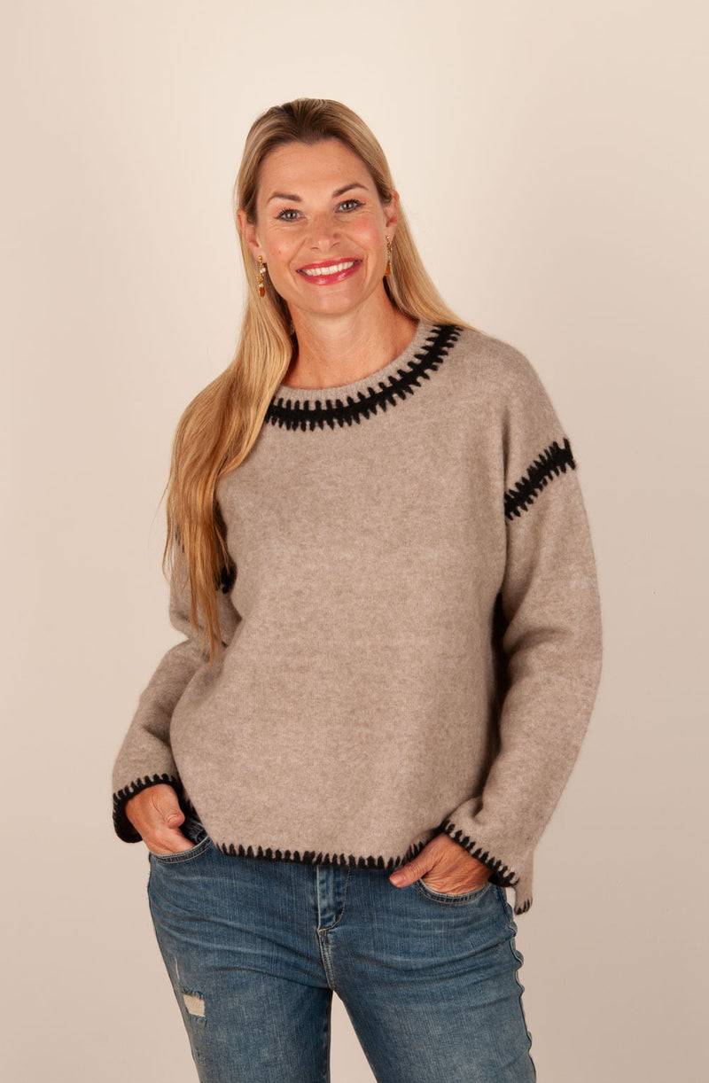 Grace Pullover Beige | Schwarz