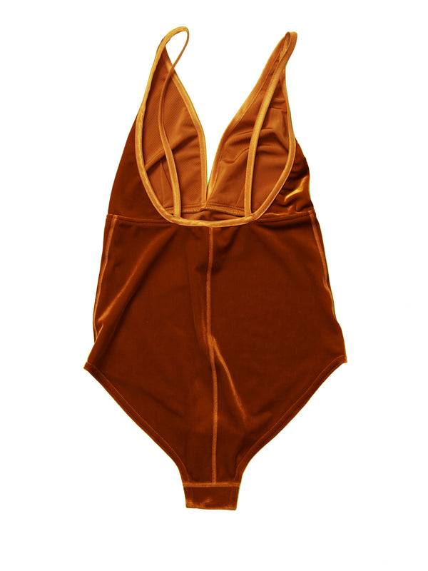 Simone Wild Velvet Body Babe Kostenloser Versand international