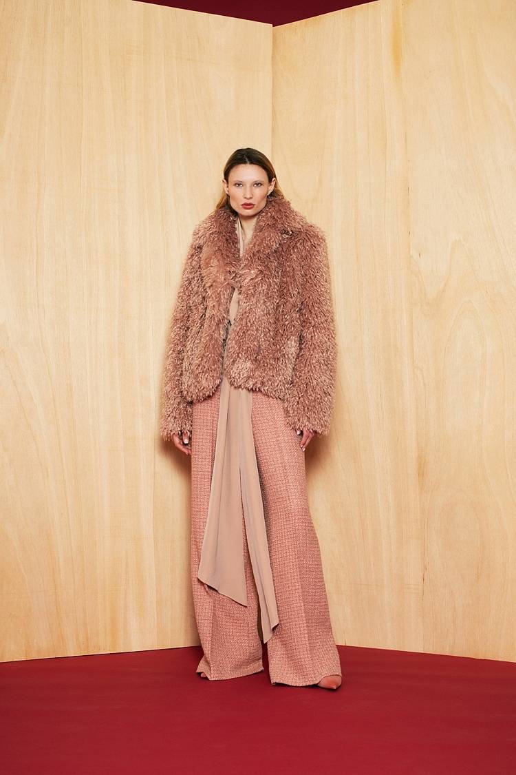 Sly 010 Kastige Faux-Fur Jacke Preisnachlass