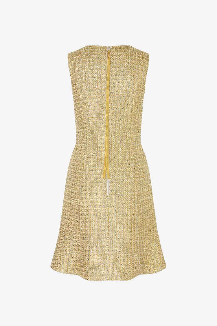 Sly 010 Tailliertes Kleid aus funkelndem Tweed 2025