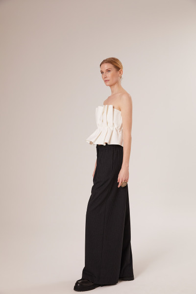 Sosue Pleat Top White Fabrikpreis