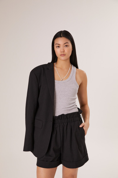 Sosue Shorts Pinstripe Black Black Friday
