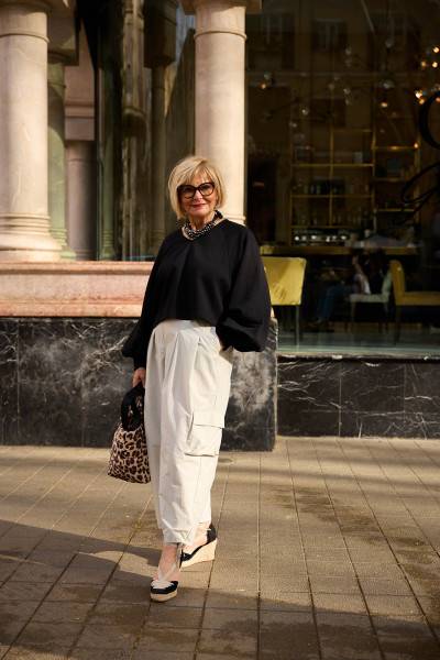 Sosue Pullover Antonia Cropped Black Tägliche Deals