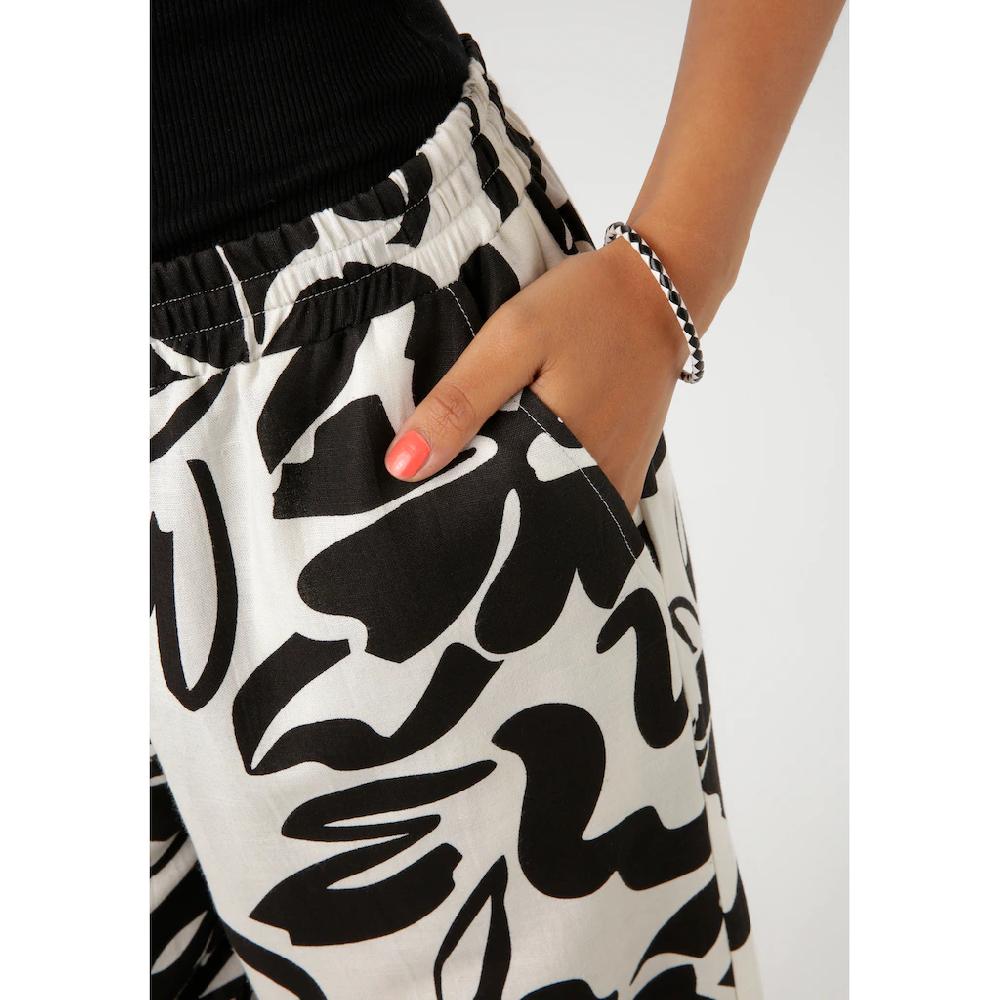 Aniston CASUAL Schlupfhose mit großflächigen Blättern bedruckt - NEUE KOLLEKTION Letzte 3 Tage