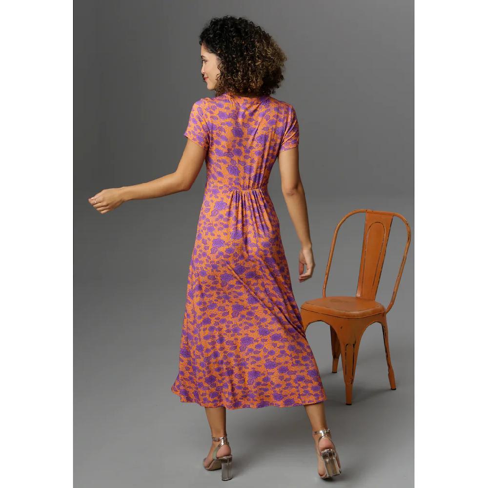 Aniston CASUAL Sommerkleid mit topmodischem Blumendruck Verkauf